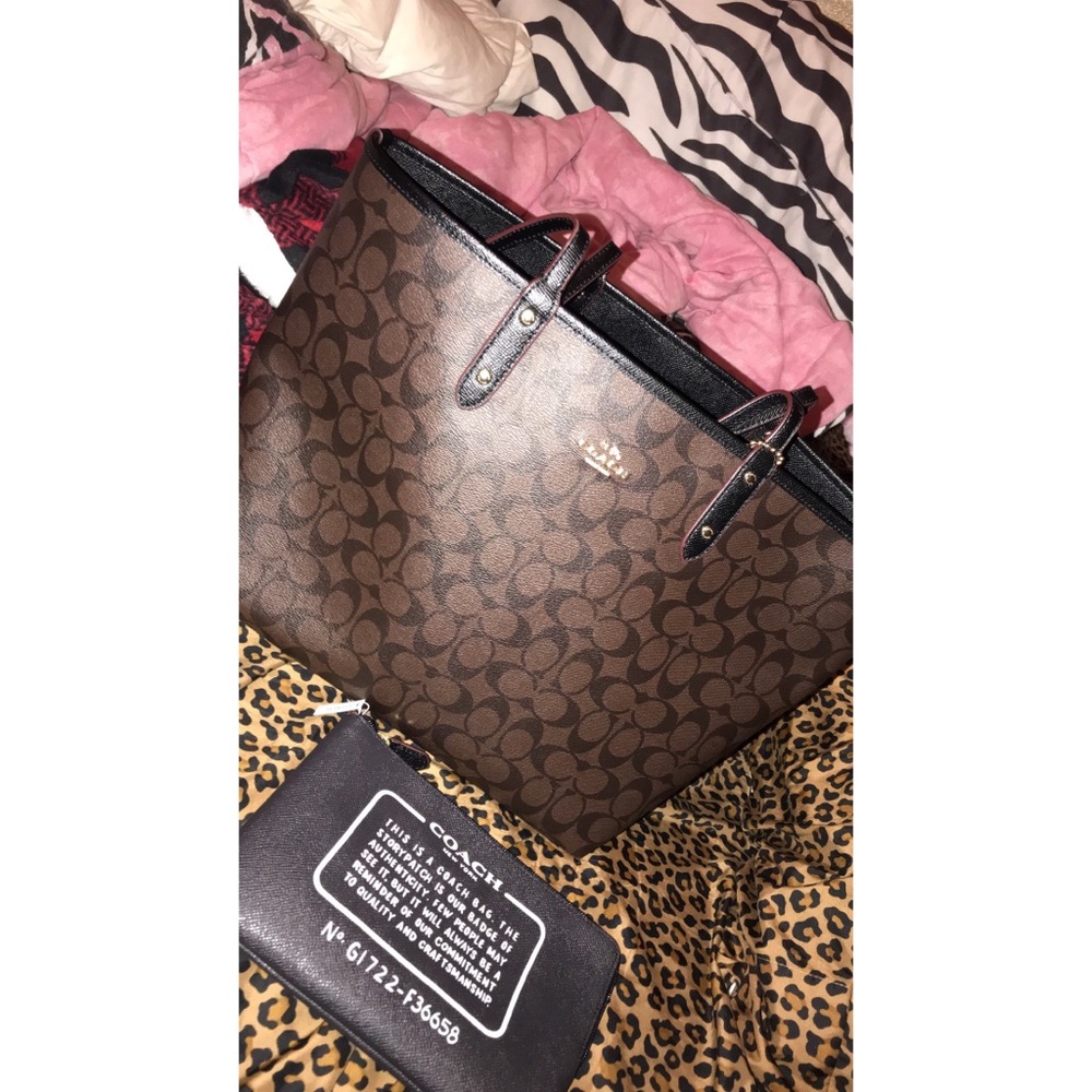 Large reversible Coach Tote